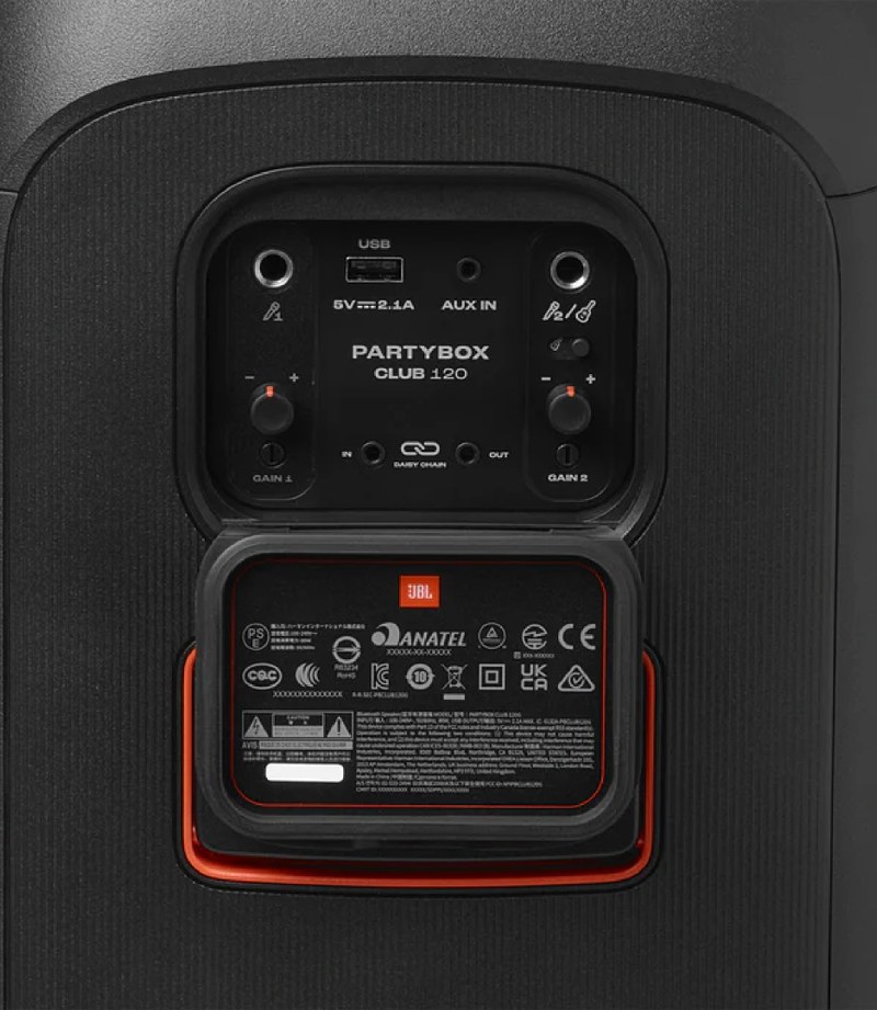 Tylny panel JBL PartyBox Club 120 z wejściami mikrofon, gitara, USB, AUX
